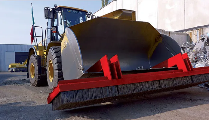 Shovel Attachment 4 x 1 – Extra-large broom with shovel